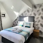 Woodlands بيت ضيافة 4*