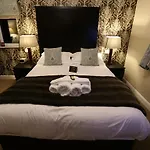 بيت ضيافة Woodlands 4*