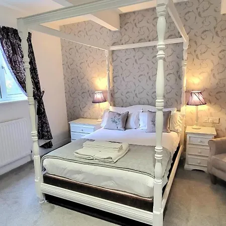 ゲストハウス ウッドランズ