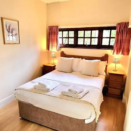 ゲストハウス ウッドランズ ウィンダミア