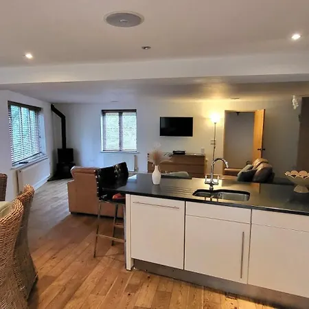 ウッドランズ ゲストハウス ウィンダミア