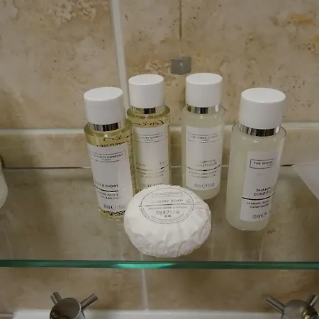 ゲストハウス ウッドランズ