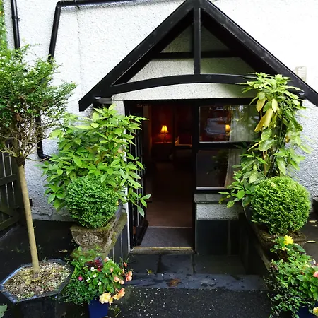 ウッドランズ 4*