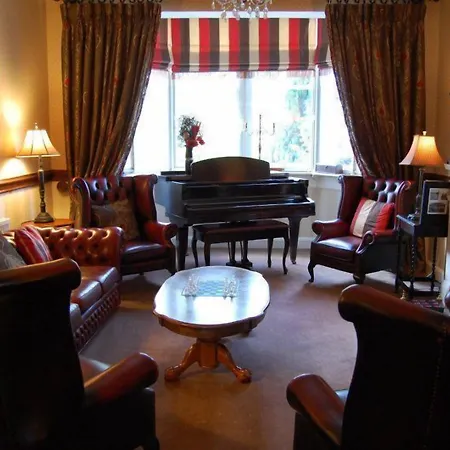 ウッドランズ ゲストハウス