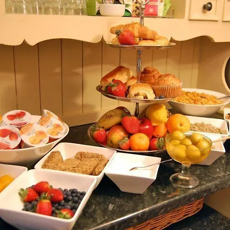 ウッドランズ 4*